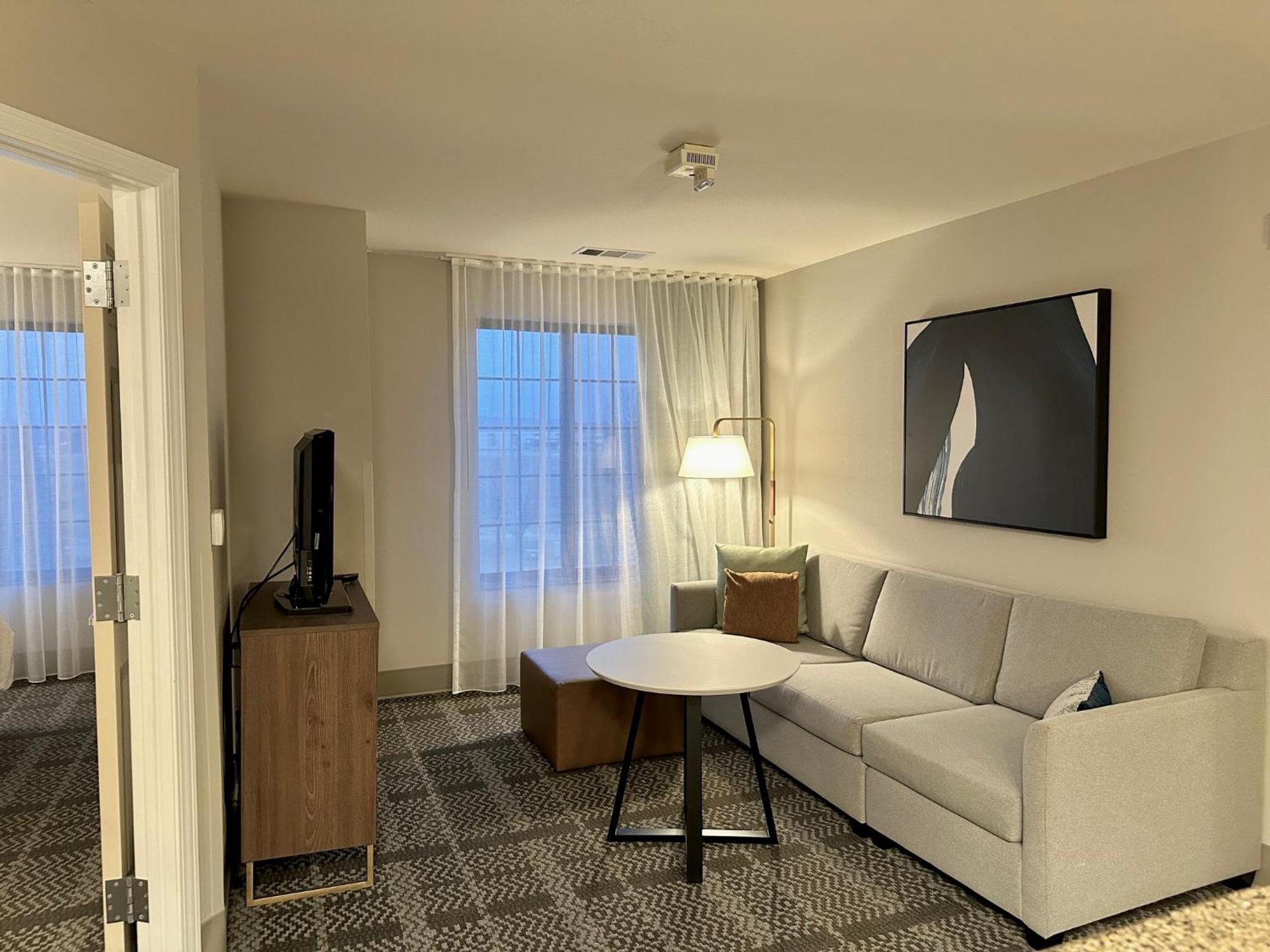 Staybridge Suites Milwaukee West-Oconomowoc By Ihg Exterior foto
